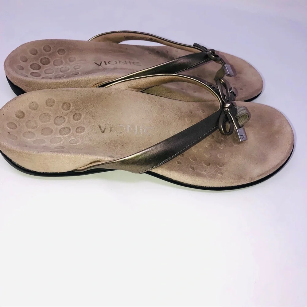 𝅺Vionic Bella toe gold sandals flip flops 7